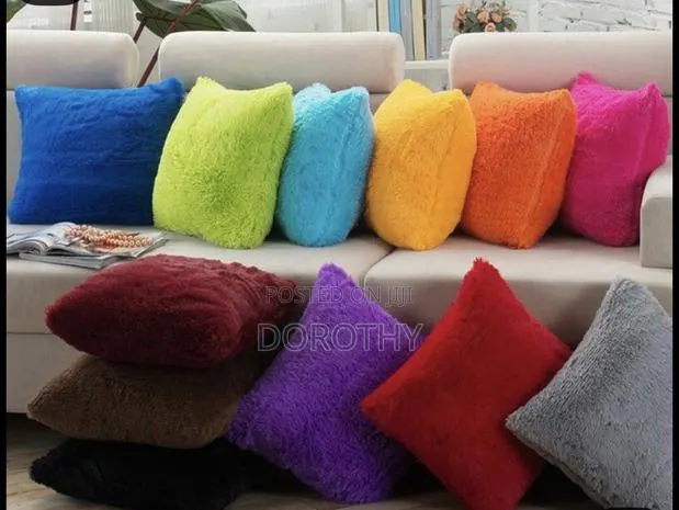 Fluffy Throw Pillows(2pieces) · Photo 1