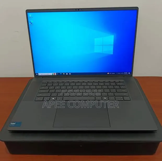 Laptop Dell Precision 5690 64GB Intel Core Ultra 7 SSD 2T · Photo 1