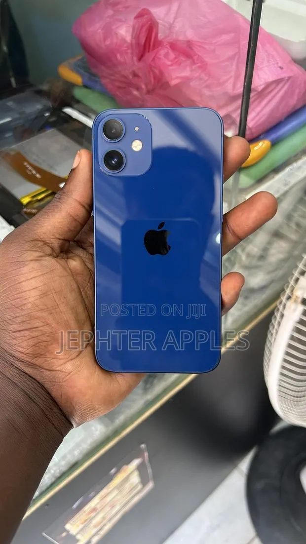 Apple iPhone 12 mini 64 GB Blue · Photo 1