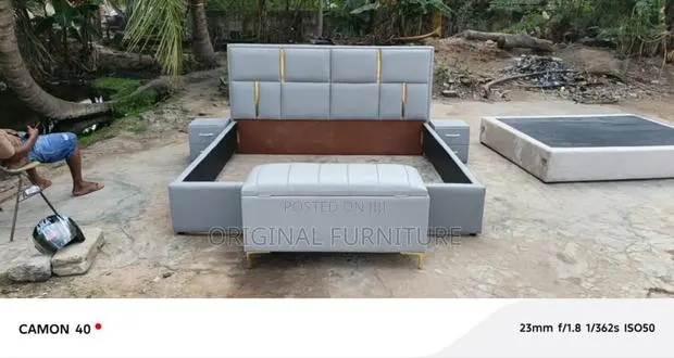 Super King Size Bed Frame Side Drawas and Ottoman · Photo 1