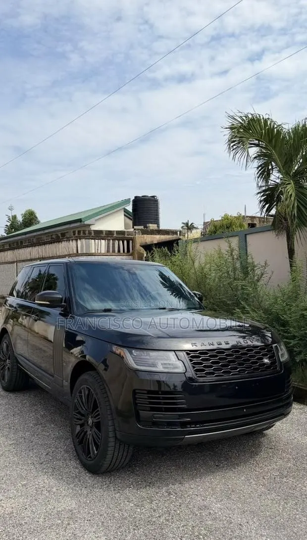 Land Rover Range Rover Vogue 2018 Black · Photo 1