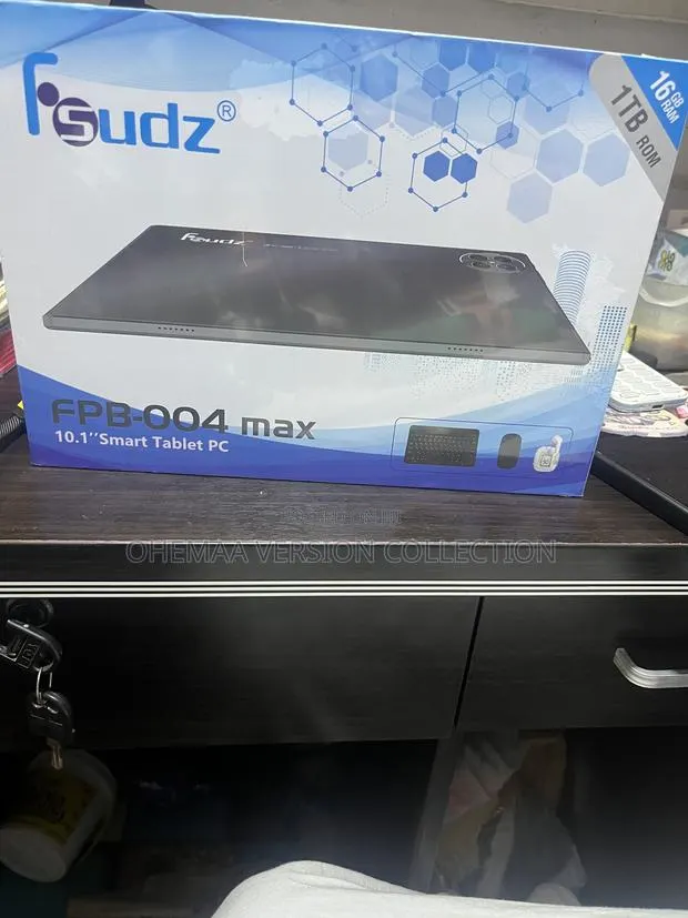 New Tablet 1 TB Black · Photo 1