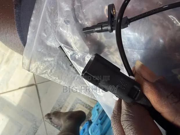 Range Rover Velar Sports Evoque Front and Back Abs Sensor · Photo 1