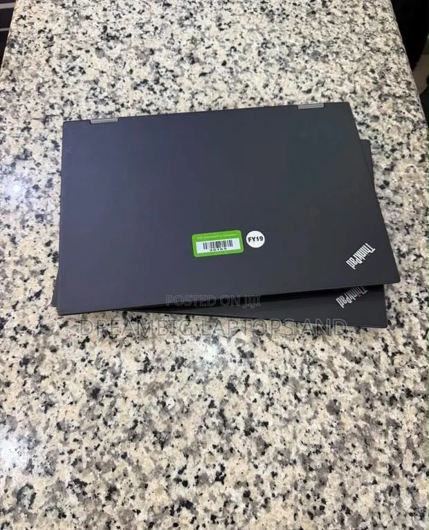 Laptop Lenovo ThinkPad X1 Yoga 8GB Intel Core i7 SSD 256GB · Photo 1