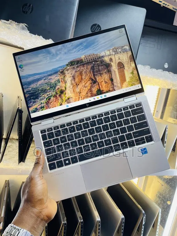Laptop HP EliteBook x360 1030 G8 16GB Intel Core i5 SSD 512GB · Photo 1