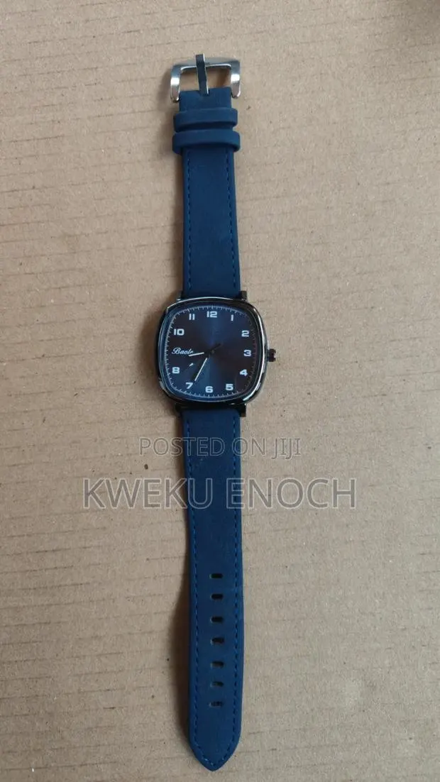Premium Watch · Photo 1
