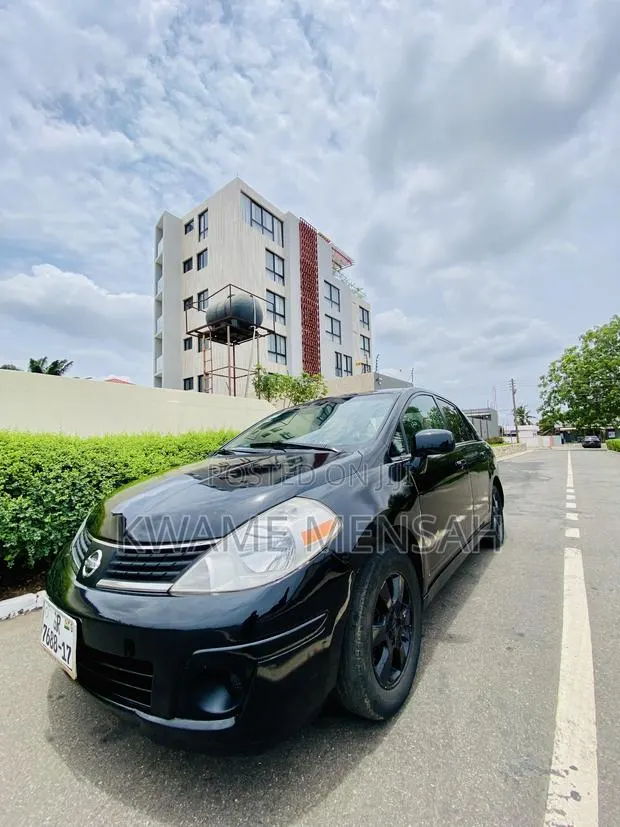 Nissan Versa 1.8 SL 2007 Black · Photo 1