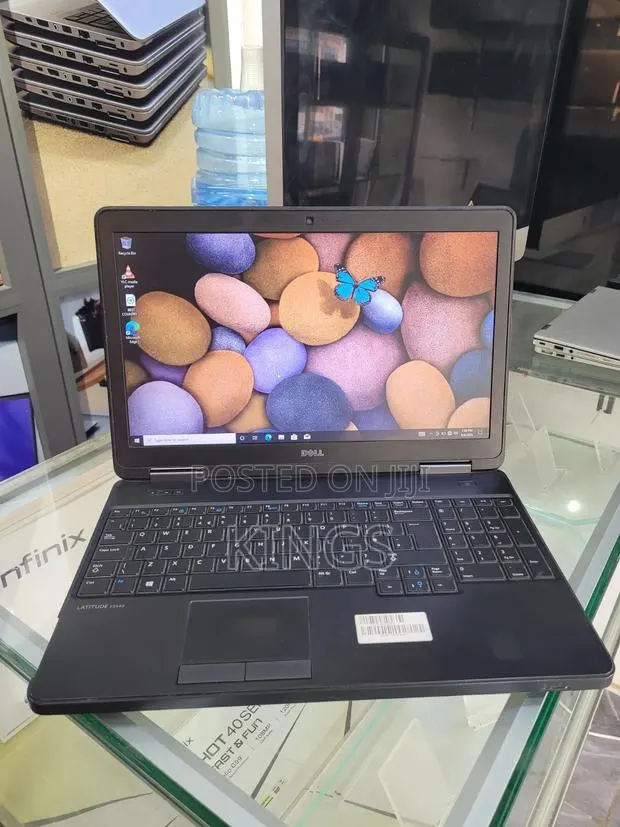 Laptop Dell Latitude 15 E5540 8GB Intel Core i7 HDD 500GB · Photo 1