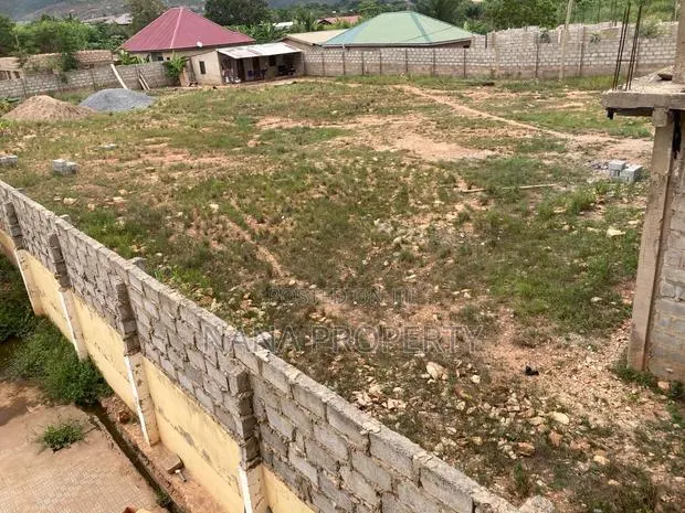 One Plot of Land for Sale Located at Adenta Rowi · Photo 1