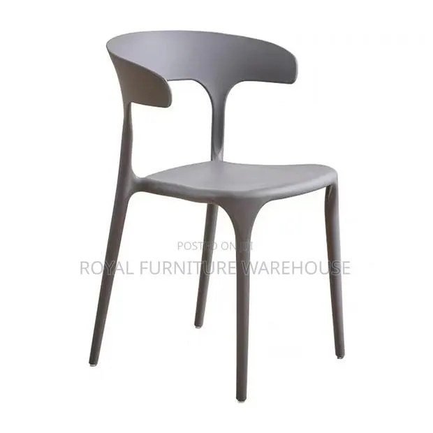 Stanley Plastic Chair · Photo 1