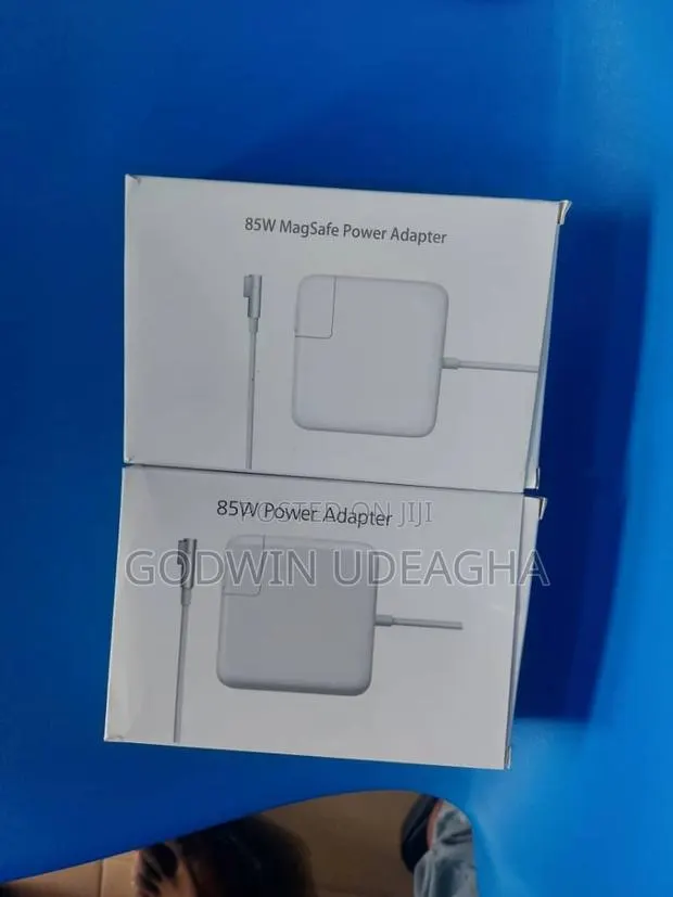 Macbook Pro Charger · Photo 1