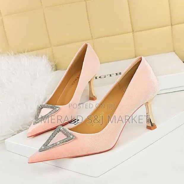Ladies Heels · Photo 1