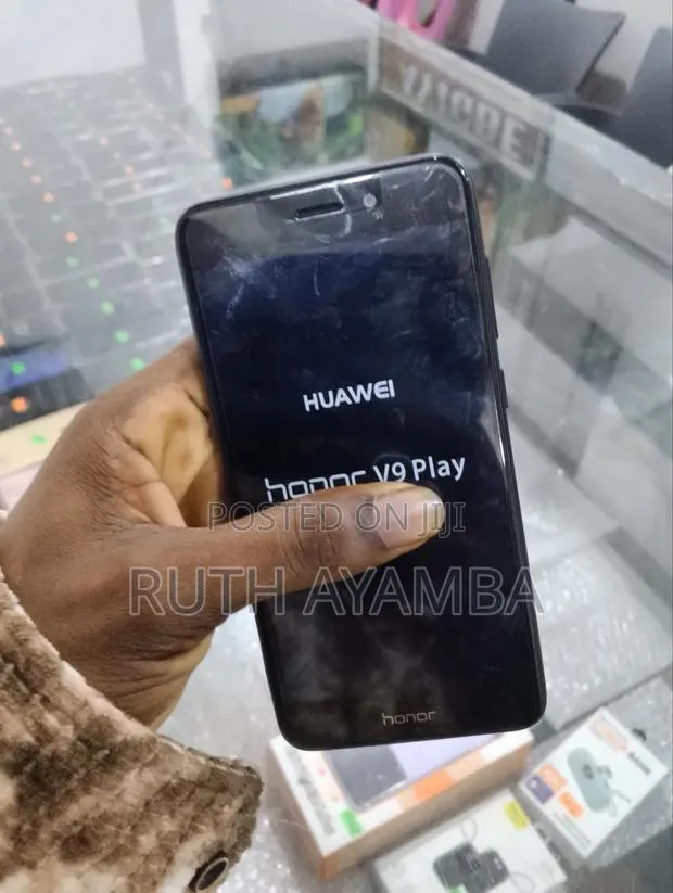 Huawei Honor V9 Play 32 GB Black · Photo 1