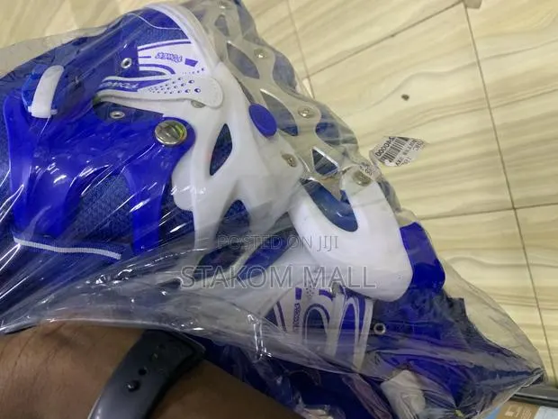 Roller Skating- Sizes 39-45 · Photo 1