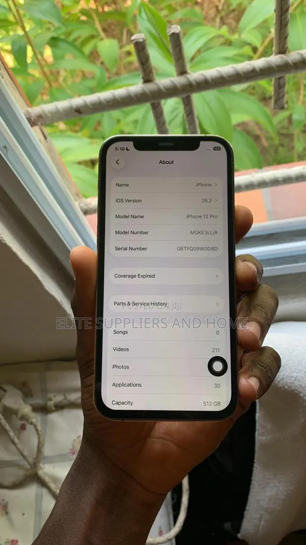 Apple iPhone 12 Pro 256 GB Gold · Photo 1
