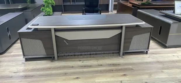 Executive Office Desk · Photo 1