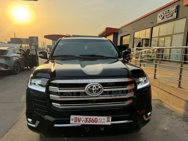 Toyota Land Cruiser 4.6 V8 GX-R 2014 Black
