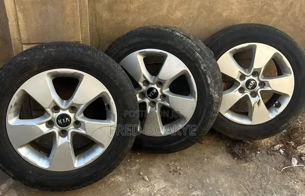 2019 Kia Soul Alloy Rim Tyres · Photo 1