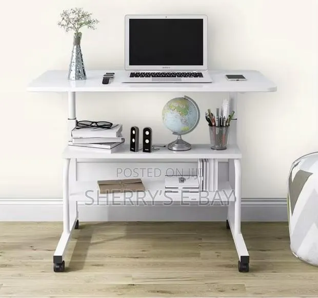 Computer/ Study Desk · Photo 2
