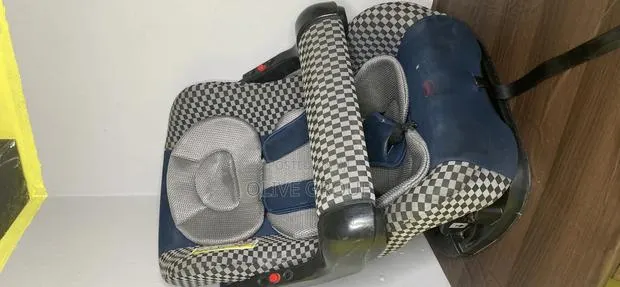 Baby Car Seat · Photo 1