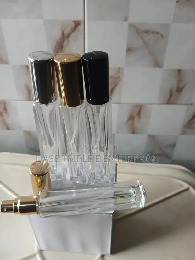 10ml Square Glass Bottle · Photo 1