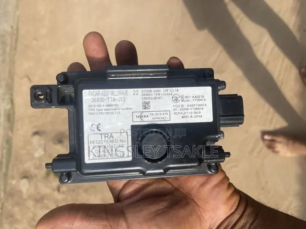 Honda Radar Sensor 36800-T7a-J13 – Denso 12V · Photo 1