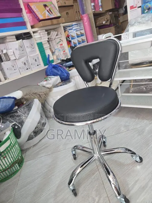 Adjustable Rolling Salon Stool Chair – Black Leather Seat · Photo 1