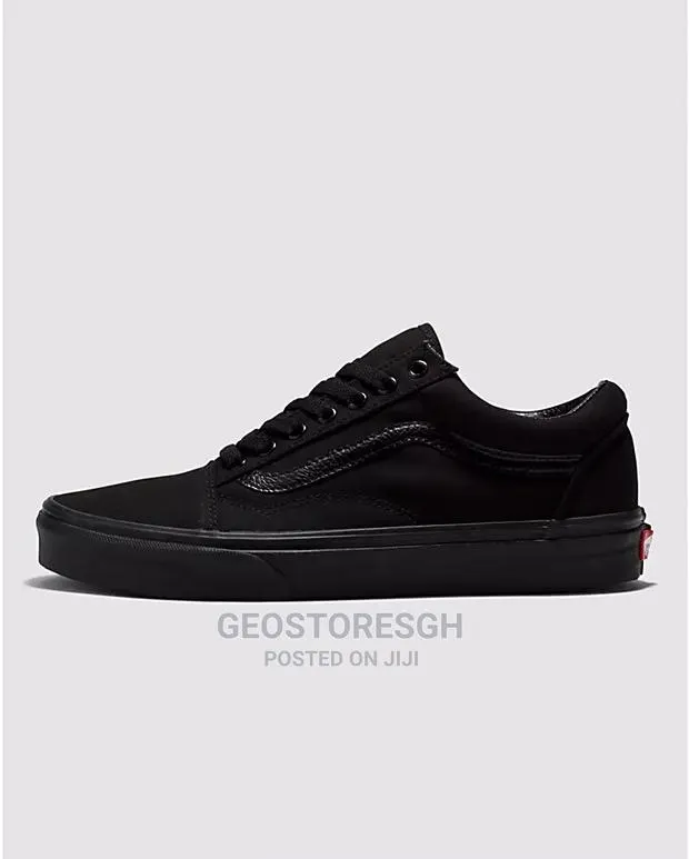 Old Skool Canvas Shoe · Photo 1