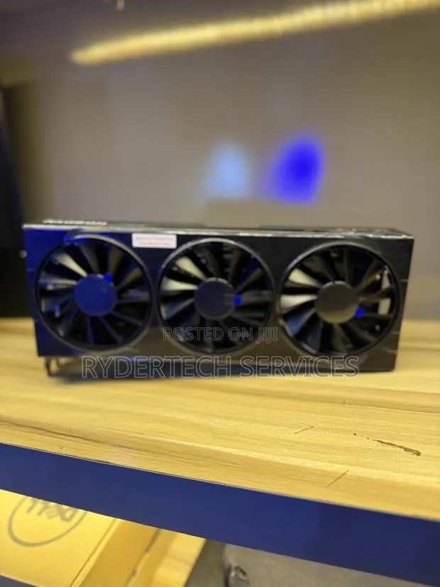 Gigabyte Radeon Rx 9070 Xt Gaming Oc 16g · Photo 1