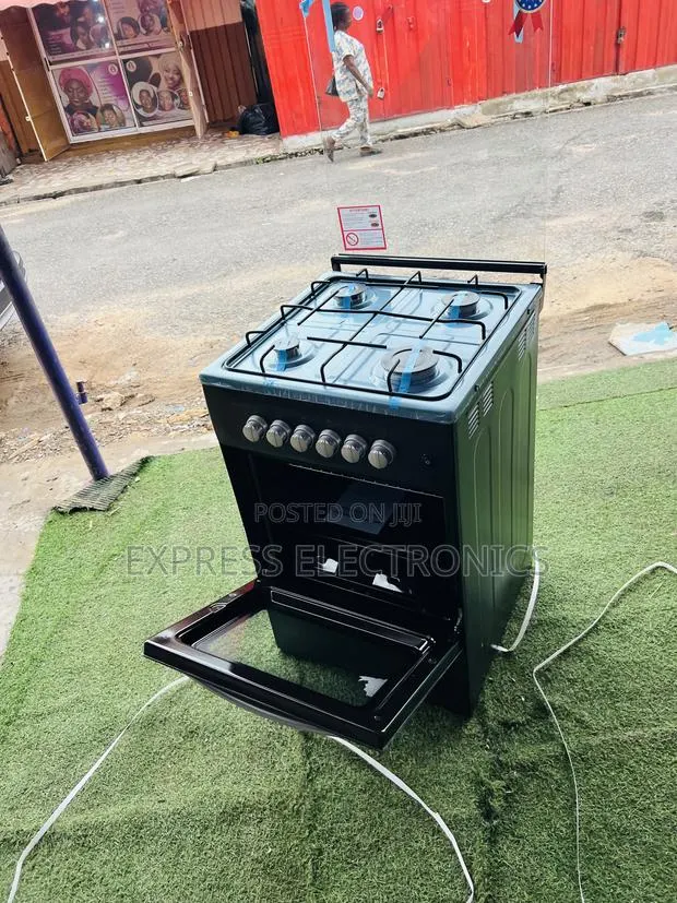 Ultra Modern Sleek 4burner 50/50 Oven · Photo 1