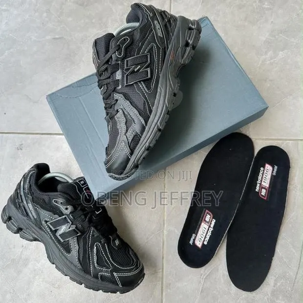Original New Balance 1906 Black · Photo 1