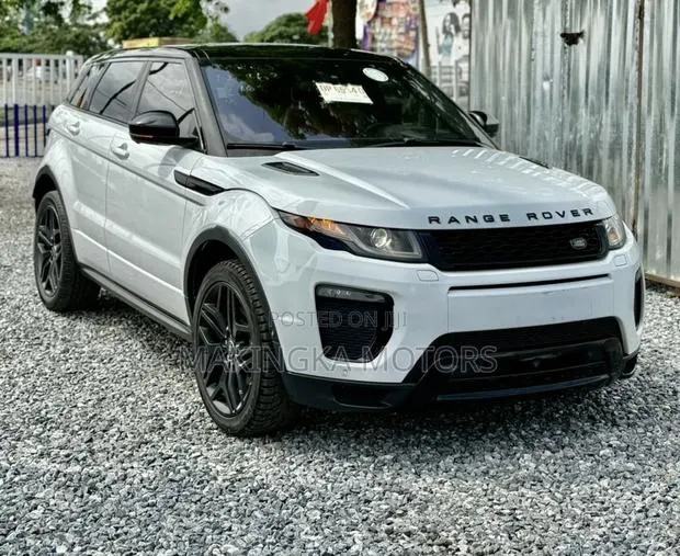 Land Rover Range Rover Evoque HSE Dynamic 4x4 Coupe (2.0L 4cyl 9A) 2016 · Photo 1