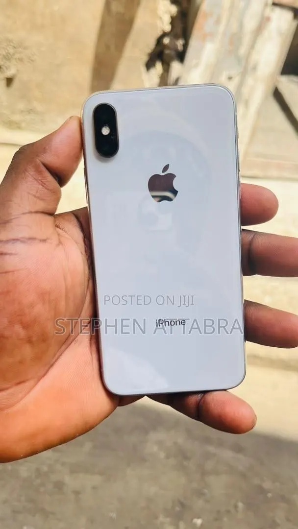 Apple iPhone X 256 GB White · Photo 1