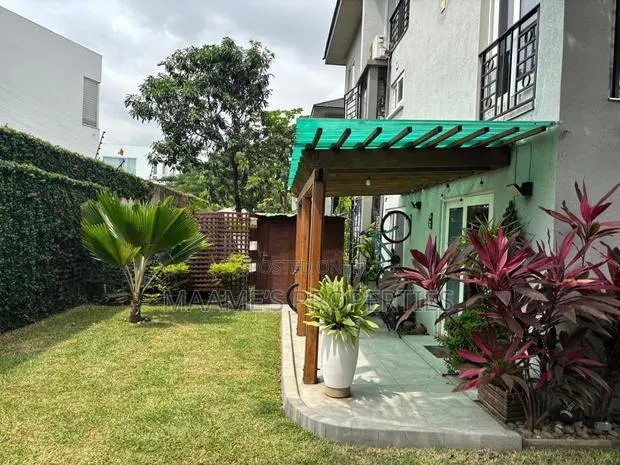 Furnished 4bdrm Townhouse / Terrace in Cantonments for rent · Photo 1