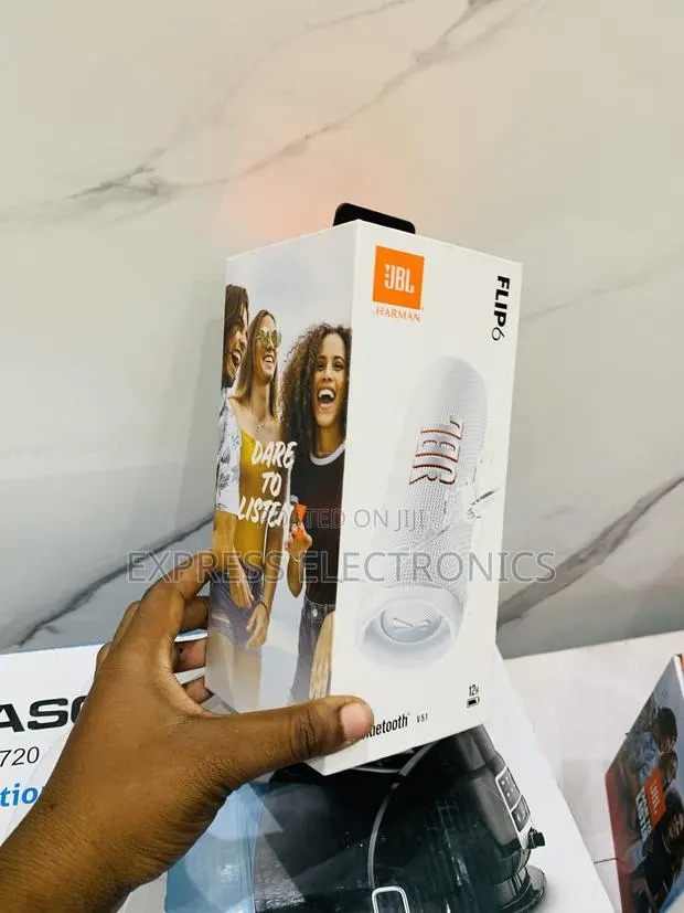 Flip 6 Bluetooth Speaker Wireless Streaming Device · Photo 1