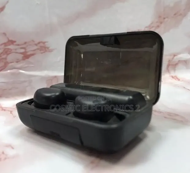 True Wireless Earbuds With 1200mAh Charging Power Bank · Photo 1