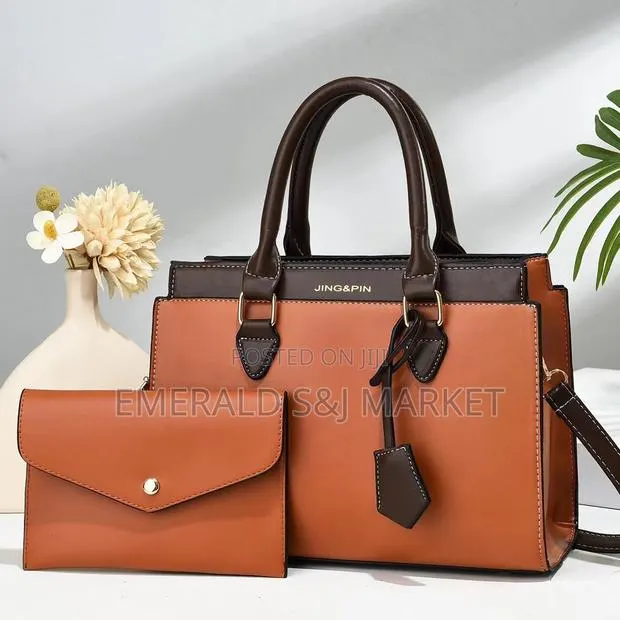 Ladies Hand Bag 001 · Photo 1