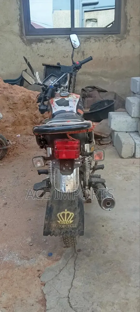 Royal RY125 2023 Black · Photo 2