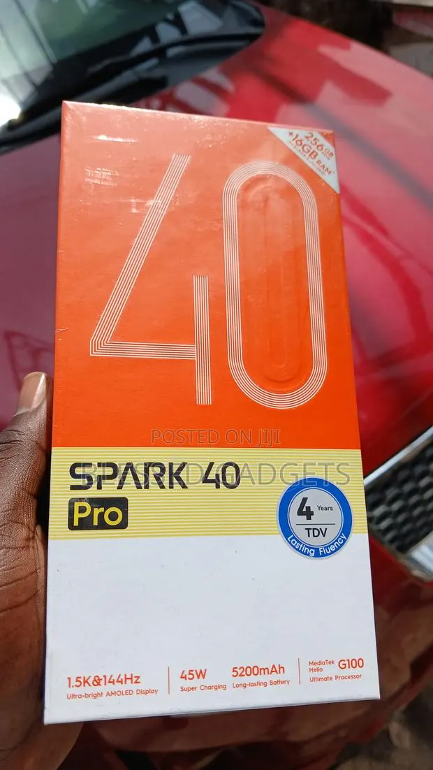 New Tecno Spark 40 Pro 256 GB Blue · Photo 1