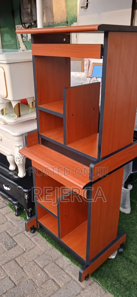 Computer Desk · Photo 1