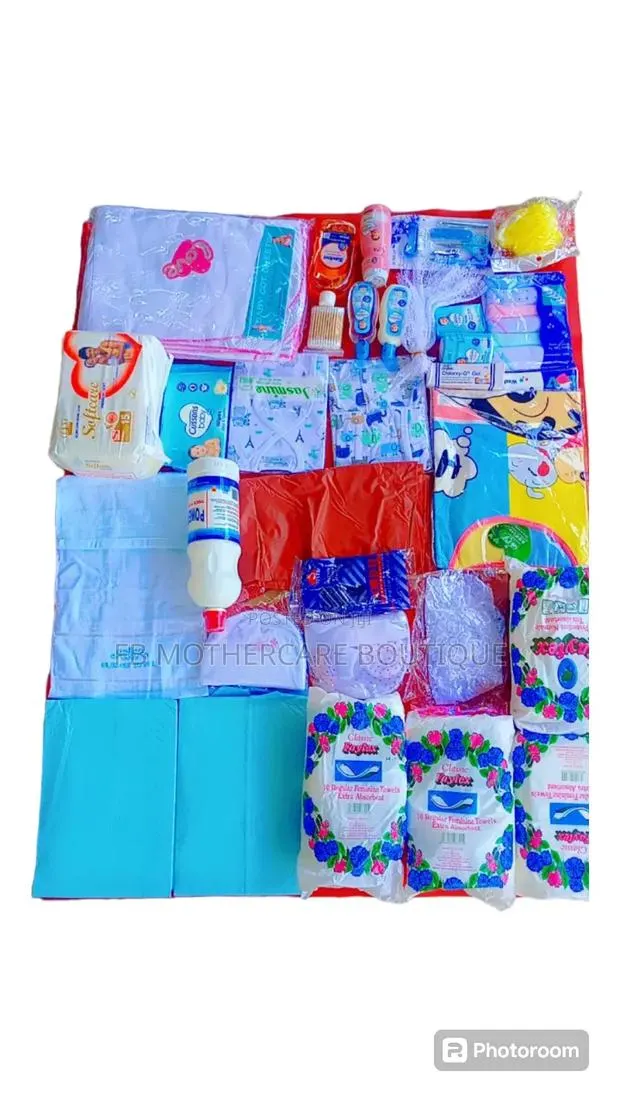 Maternity Package in a Suitcase · Photo 1