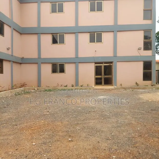 Warehouse for Rent at Spintex · Photo 1