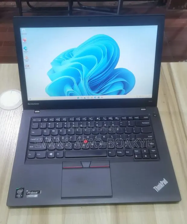 Laptop Lenovo ThinkPad T450 8GB Intel Core i5 SSD 128GB · Photo 1