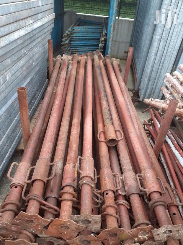 Props/Acrojack/Poles · Photo 1