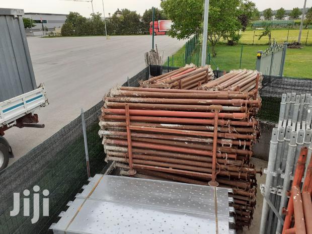 Props/Acrojack/Poles · Photo 4
