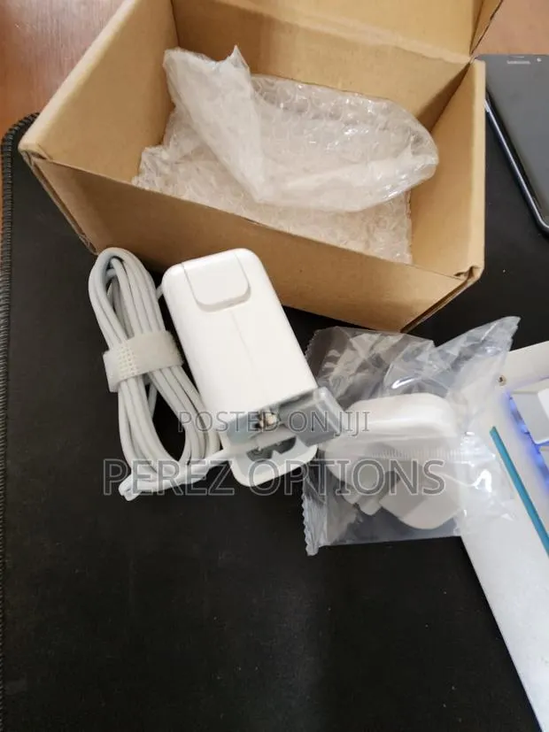 Original Apple 45W MagSafe Charger · Photo 1