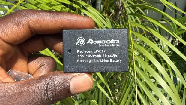 Powerextra Lp-e17 Battery (7.2v 1450mah 10.44wh). · Photo 1