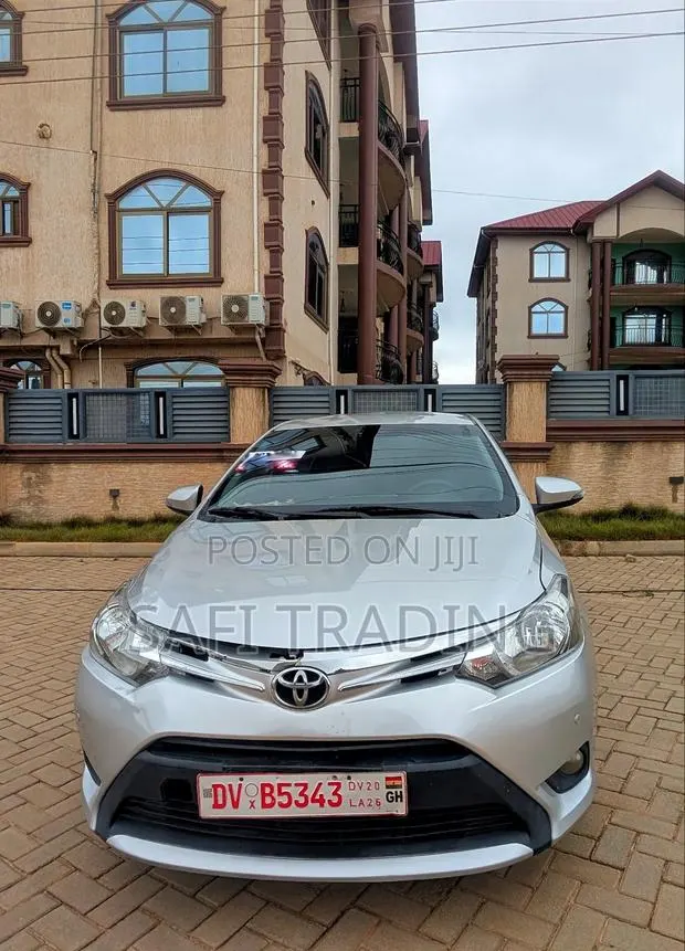 Toyota Vios 2016 Silver · Photo 1