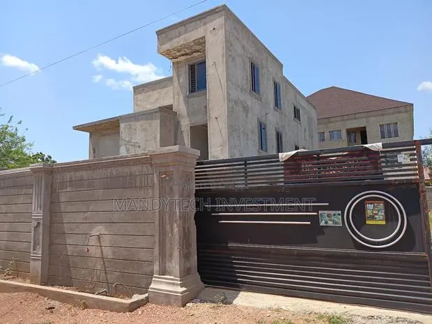 First-class 5 Bedroom Manson - New Legon · Photo 1