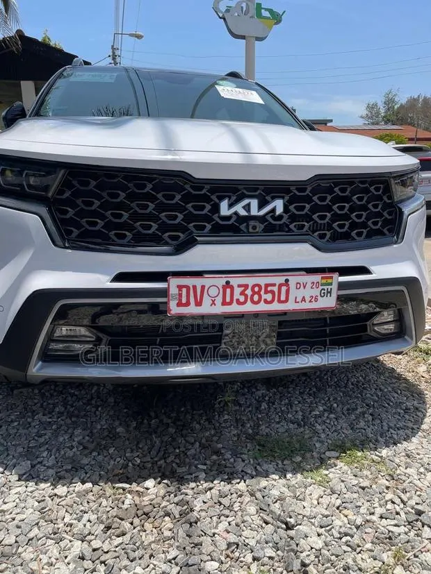 Kia Sorento 2023 White